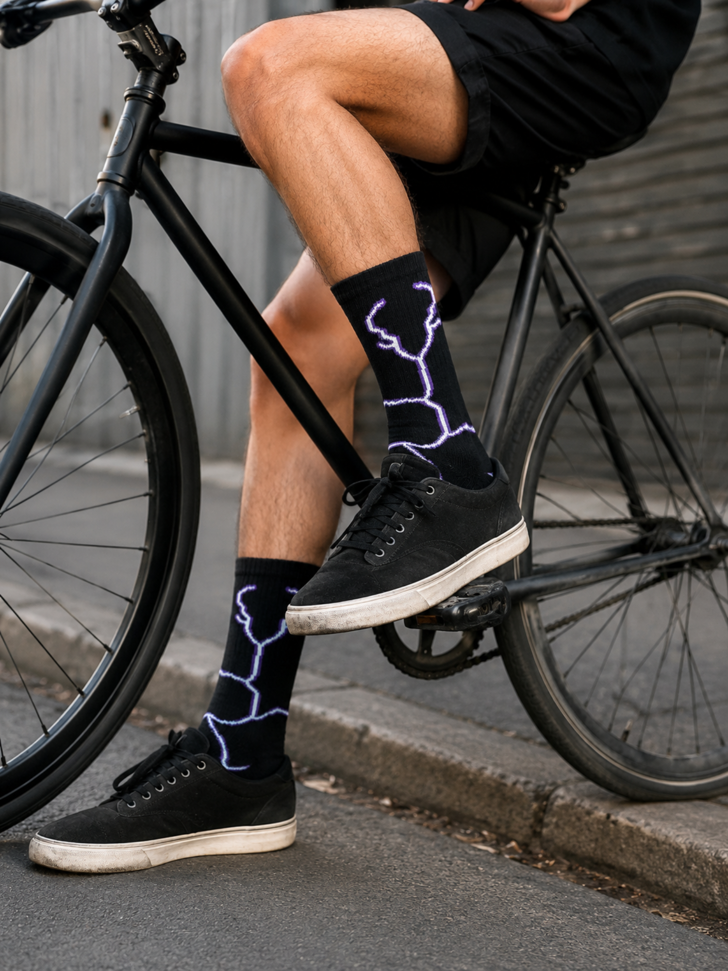Men’s 6 Pack Cotton Crew Socks with Lightning Pattern – Breathable Casual Fashion Socks for Summer