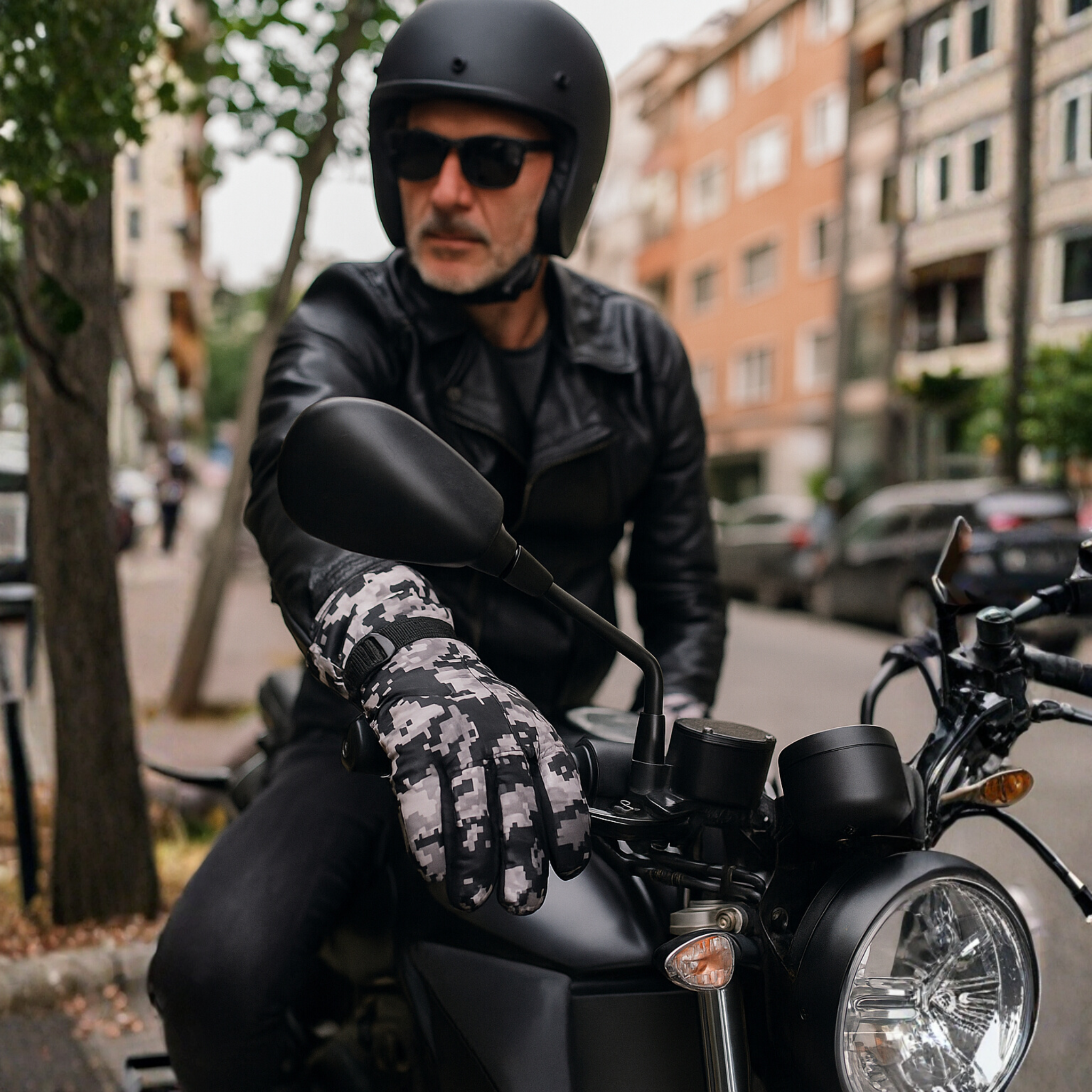 Zibell Cold-Weather Motorcycle Gloves – Faux Fur Interior for Cozy Comfort